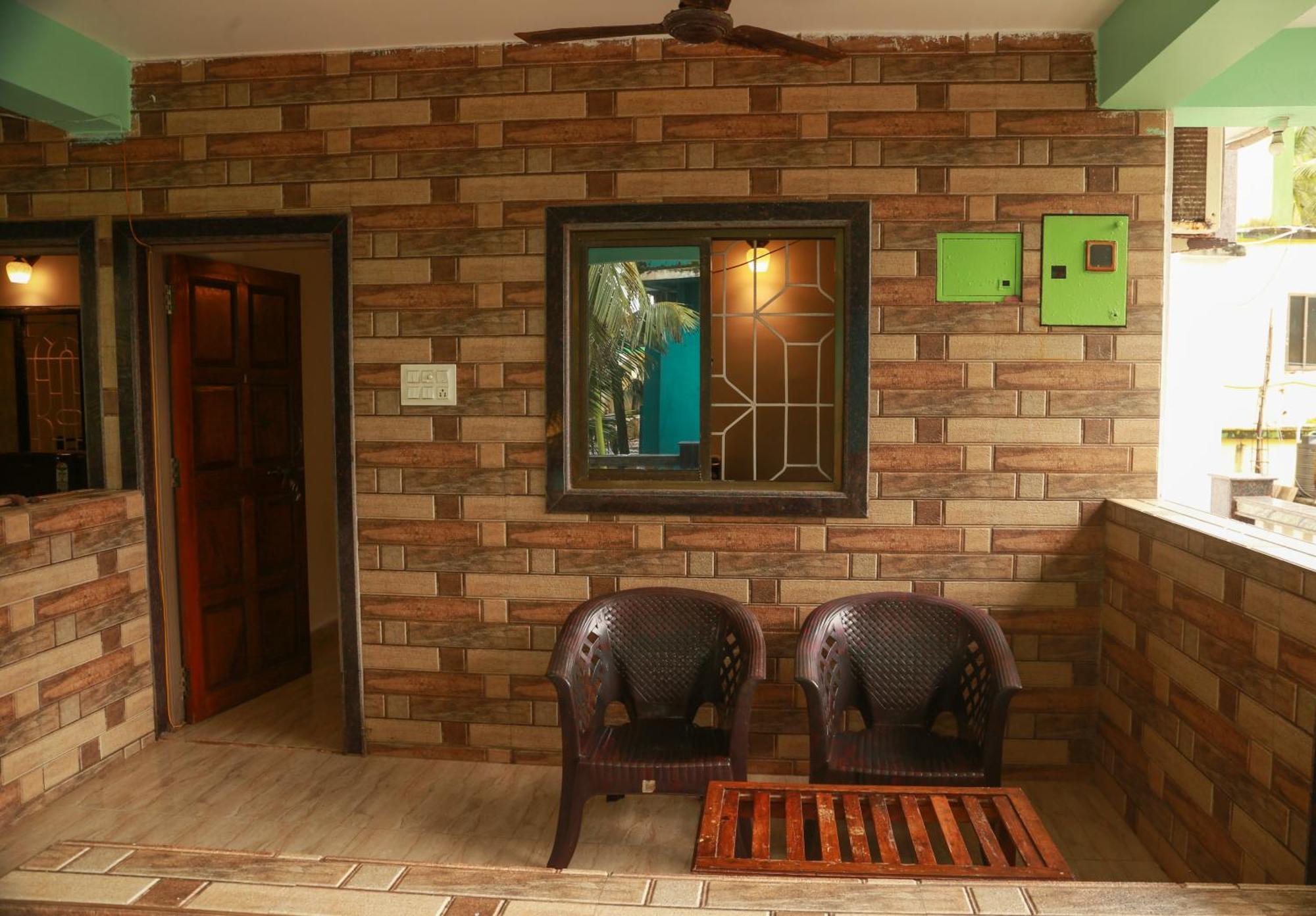 Kumbaya Beachside Hostel & Apartments At Arambol Beach Exterior foto